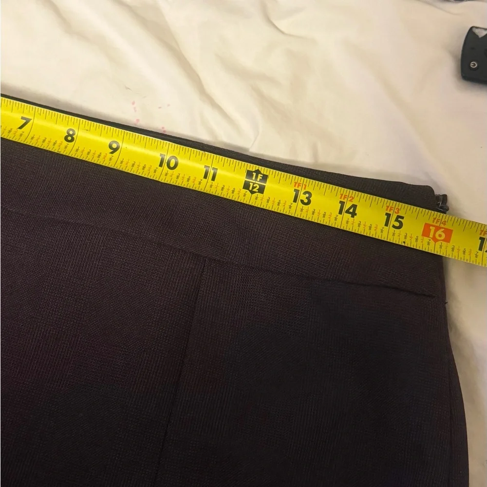 Le Suit Separates Women's Plum Skirt With Kick Two Pleats  In Front & Back Sz 8